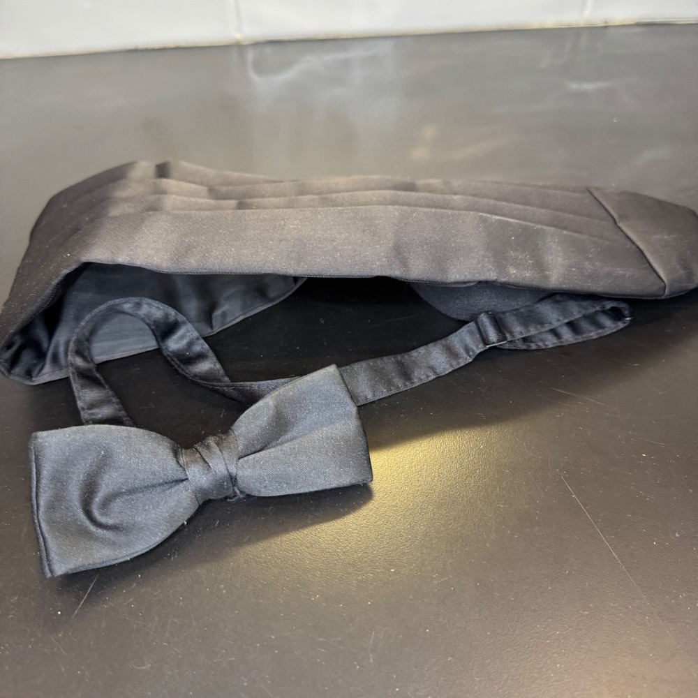 Tuxedo Cummerbund and Bow Tie Set Mens One Size Black Formal Pleated Accessory